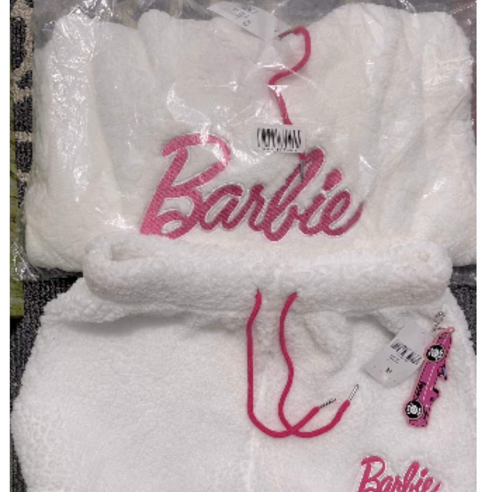 💕NWT -Barbie 2pc Set-Faux Shearling Hoodie(m) AND Shorts(m) Set